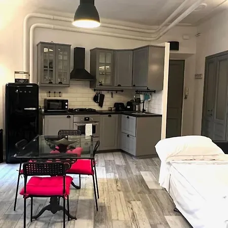 Modern Near The Vatican * Рим