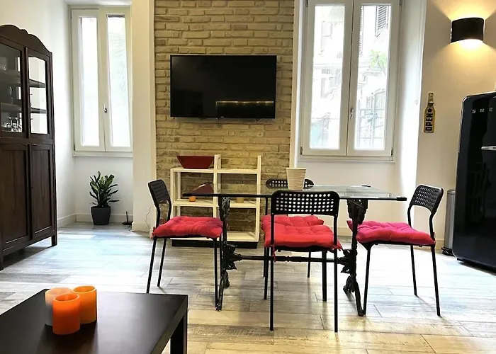 Modern Near The Vatican Apartment *